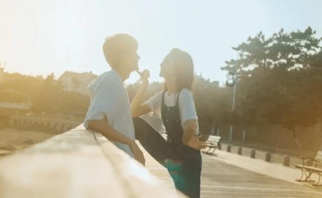 快乐游乐园女孩